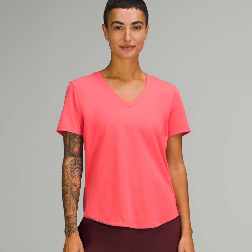 lululemon athletica V-Neck Short Sleeve Top - Pale Raspberry